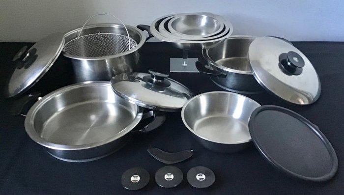 A.M.C - Kookpan - 3 kookpotten in RVS met zwarte handgrepen, Antiek en Kunst, Antiek | Keukengerei