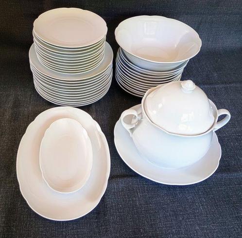 Seltmann Weiden Bavaria - Tafelservies voor 12 (40) -, Antiek en Kunst, Antiek | Meubels | Tafels