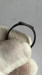 Item 095. Islamitisch Brons Ring - Middeleeuwen 10e–14e eeuw