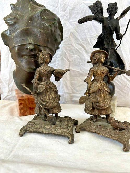 Sculpture, Bronzi: Dea Bendata - Dea della Vittoria -, Antiek en Kunst, Antiek | Keramiek en Aardewerk
