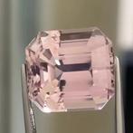 Roze Kunziet - 45.80 ct - nternational Colored Gemstone