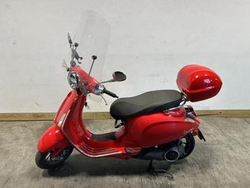 Veiling - Vespa Elettrica RED (Electrische Scooter) beschikbaar voor biedingen