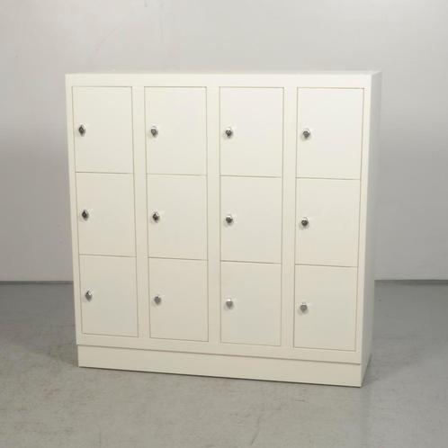 Lockerkast Officenow - Wit - 122 x 120 cm - 12 lockers, Huis en Inrichting, Kasten | Lockerkasten, Gebruikt, Ophalen of Verzenden