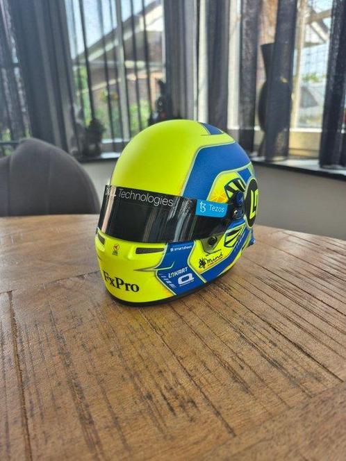 Mclaren - Lando Norris - 2022 - Casque à léchelle 1/2, Verzamelen, Automerken, Motoren en Formule 1