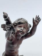 Auguste Moreau - Beeld, engel met fakkel - 34 cm - zamak, Antiek en Kunst