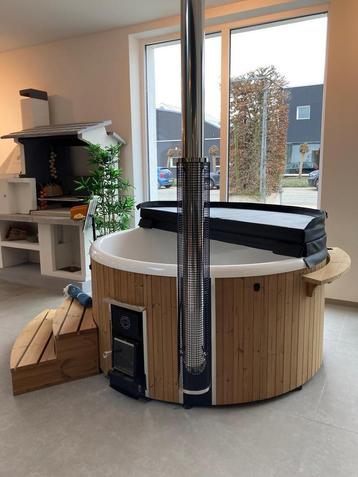 Houtgestookte hottubs,  Hot tub showroom Maastricht beschikbaar voor biedingen