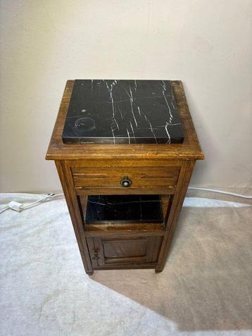 Armoire - Ancienne armoire avec plateau en marbre et