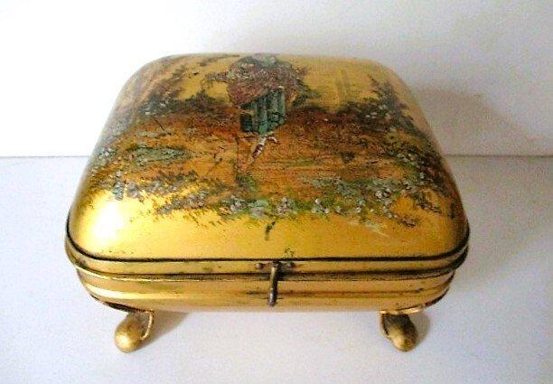 Sieradendoos - Metaal, Zijde -  Bolle grote juwelenbox, Antiek en Kunst, Curiosa en Brocante