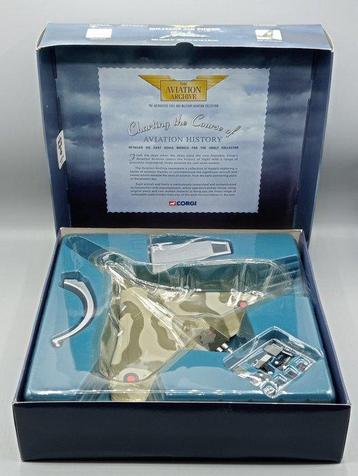 Corgi 1:144 - Model militair voertuig (3) - Corgi Military