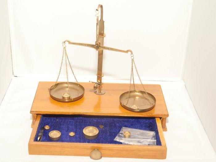 Balans of weegschaal - Messing, Hout, Antiek en Kunst, Antiek | Keukengerei