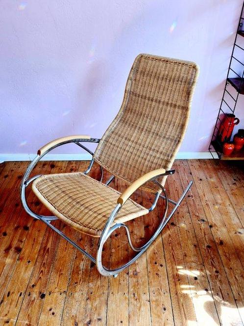 Schommelstoel - Rattan - Bauhaus, Antiek en Kunst, Antiek | Meubels | Stoelen en Sofa's