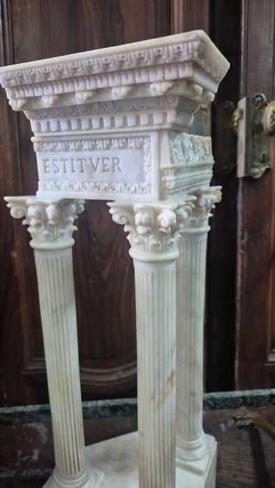 sculptuur, Tempio a tre col rovine romane - 63 cm - Carrara, Antiquités & Art, Antiquités | Meubles | Chaises & Canapés