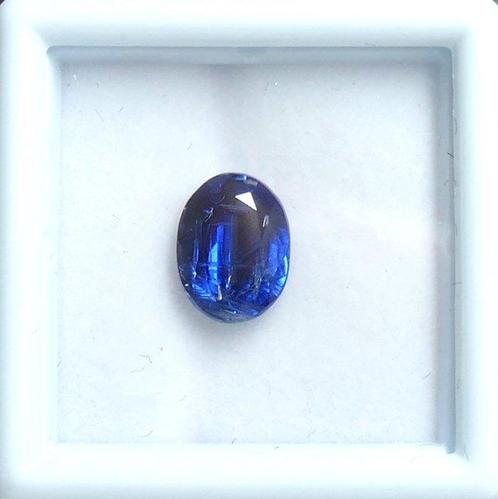 Cyanite bleu intense - pas de prix de réserve - 2.06 ct, Bijoux, Sacs & Beauté, Pierres précieuses
