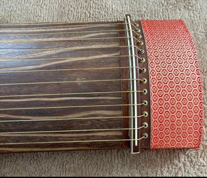 Unbranded - 13-String Miniature Koto - - Koto - Japan - 1980, Muziek en Instrumenten, Blaasinstrumenten | Blokfluiten