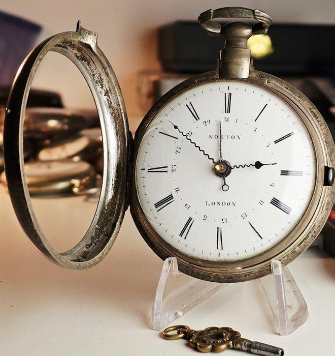 Norton, London - Large Calendar verg fusee - 29606 - Vóór, Handtassen en Accessoires, Horloges | Heren