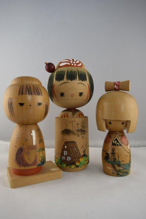 Beeldje - Three Kokeshi Dolls from Japan. - Hout, Antiquités & Art, Antiquités | Autres Antiquités