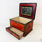 Hobby Box - Boîte à couture/à bijoux en bois ancien, peinte
