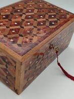 Boîte à bijoux - Boîte à bijoux en Loupe de Thuya totalement, Antiek en Kunst