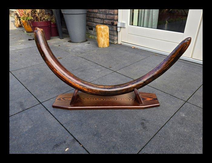 Wolharige mammoet - Gefossiliseerde slagtand - 116 cm, Verzamelen, Mineralen en Fossielen