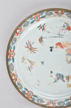 Schotel - A CHINESE DUTCH-DECORATED DISH - Porselein