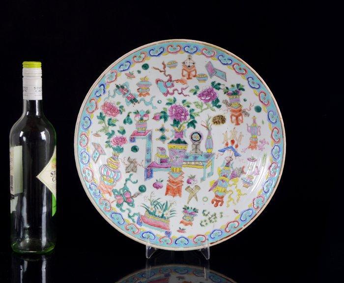Een grote Chinese The Hundred Antiques schotel, dienblad, Antiek en Kunst, Antiek | Overige Antiek