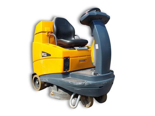 Taski Swingo 4000, Zakelijke goederen, Machines en Bouw | Onderhoud en Reiniging, Ophalen of Verzenden