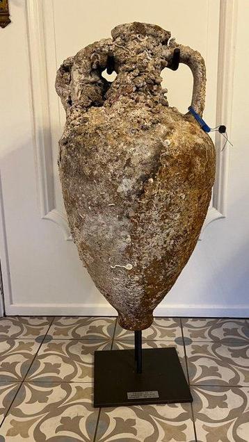 Oud-Romeins, Keizerrijk Terracotta Amphora - 61.5 cm