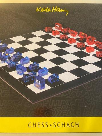 Keith Haring (after) - Chess set