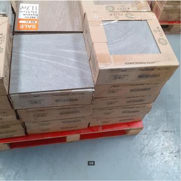 SALE - Laredo Gris 33 x 33 cm, 7,5m2, nr25 -  Keramische beschikbaar voor biedingen