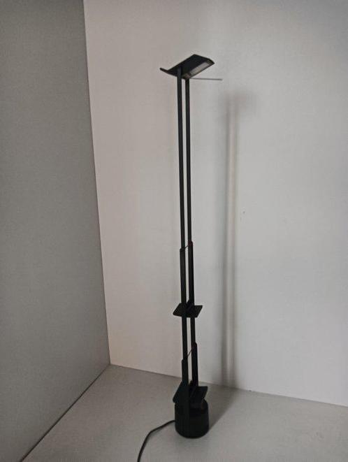 Artemide - Richard Sapper - Tizio - Lamp - Metaal, Plastic, Antiek en Kunst, Antiek | Meubels | Stoelen en Sofa's