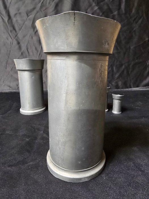Maatbeker (6) - maatbekers - Tin - Set tinnen maatbekers, Antiek en Kunst, Curiosa en Brocante