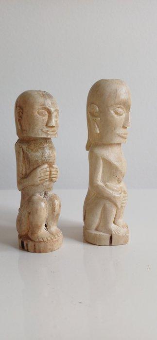 Lombok set beeldjes - Been - Indonesië - Eind 20e eeuw, Antiek en Kunst, Kunst | Niet-Westerse kunst