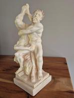 Beeldje - Hercules met Diomedes - Gegoten steen