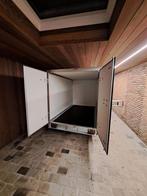 ZEER PROPERE gesloten aanhangwagen, Nieuw