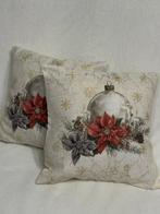 Set kussens volledig afgewerkt met goud lurex draad,, Nieuw