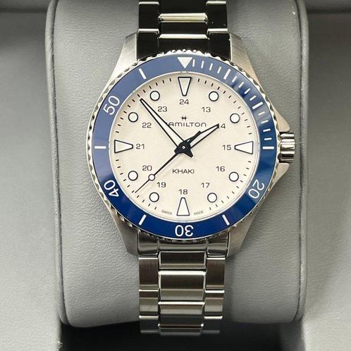 Hamilton - Khaki Navy Scuba Quartz - H82231150 - Homme -, Handtassen en Accessoires, Horloges | Heren