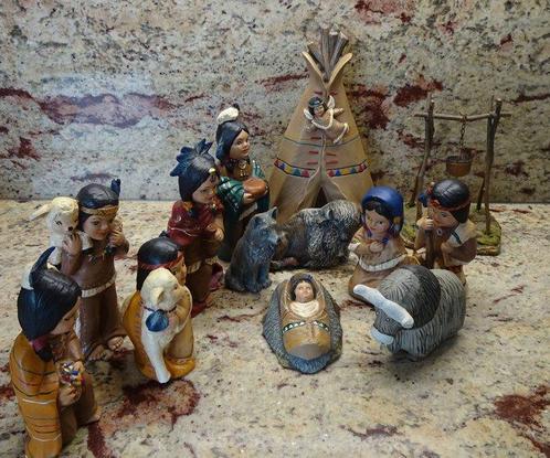 Beeldje - Lot van drie kerstgroepen (21) - Aardewerk, Hout, Antiek en Kunst, Antiek | Boeken en Manuscripten