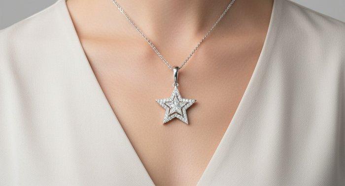 Collier avec pendentif - 18 carats Or blanc - 0.51ct. tw., Handtassen en Accessoires, Antieke sieraden