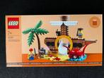 Lego Set - Pirates, Seasonal, Technic - Holiday Main Street;, Kinderen en Baby's, Nieuw