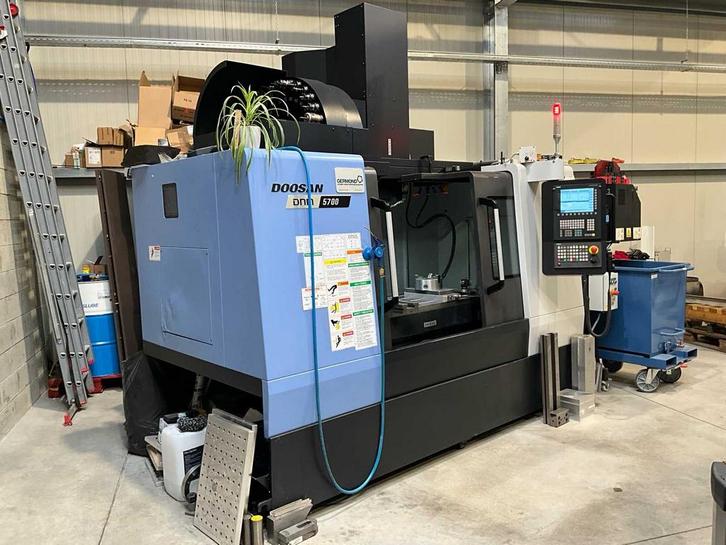 Online veiling - 2018 Doosan DNM 5700 CNC-bewerkingscentra, Zakelijke goederen, Machines en Bouw | Metaalbewerking, Ophalen