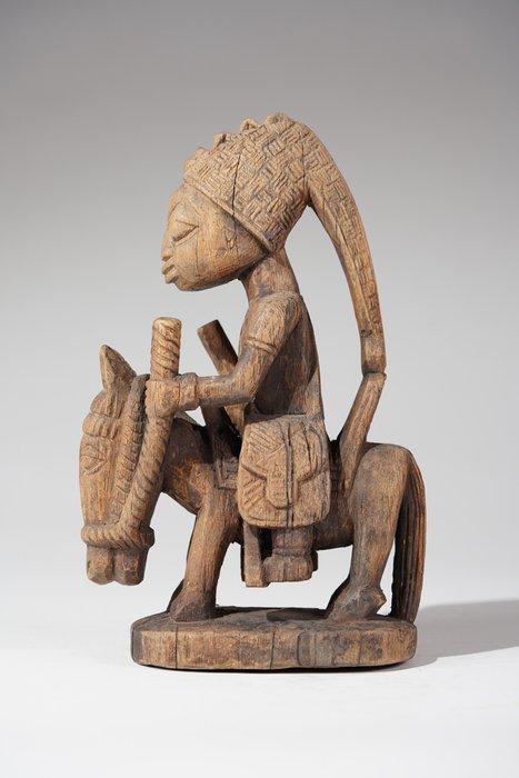 Een houten beeldhouwwerk - Yoruba - Nigeria (Zonder, Antiek en Kunst, Kunst | Niet-Westerse kunst