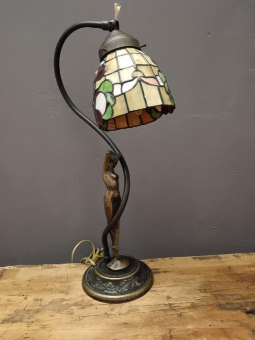 Lamp - Gegoten messing - Lamp in Liberty-stijl, Antiek en Kunst, Curiosa en Brocante