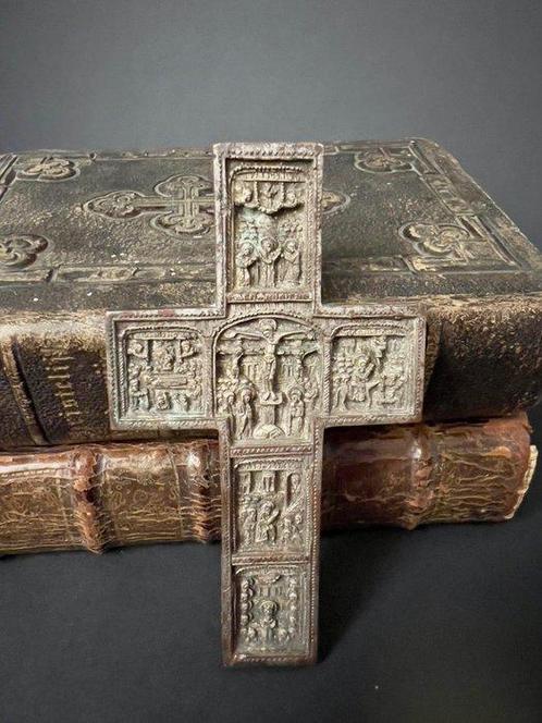 Kruis - Gepatineerd brons - 1600-1650 - Croix Orthodoxe -, Antiek en Kunst, Kunst | Niet-Westerse kunst