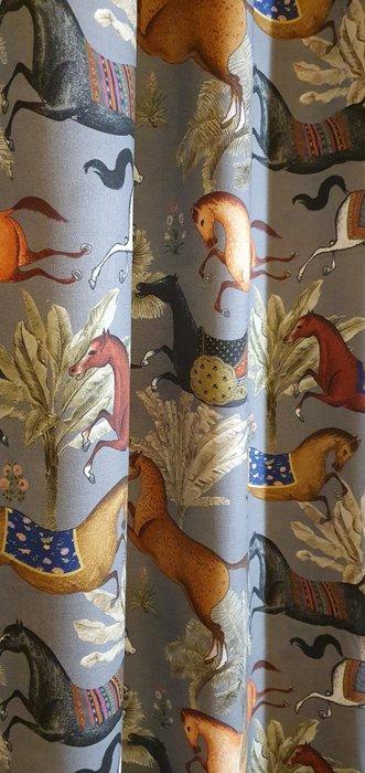 300x280cm! Stoffen Chevalier exclusief rennen paarden -, Antiquités & Art, Curiosités & Brocante