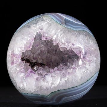 Géode de quartz améthyste et sphère dagate bleue de