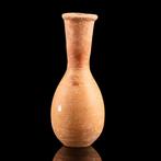 Romain antique Unguentarium en terracotta pour contenir des