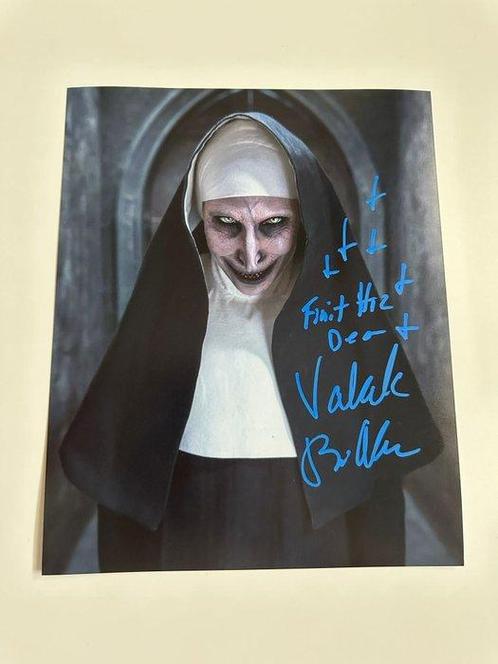 ② The Nun - Signed by Bonnie Aarons — Cinéma & Télévision — 2ememain