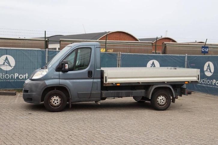 Veiling: Bestelwagen Platte Laadbak Fiat Ducato 2007 Diesel, Auto's, Bestelwagens en Lichte vracht, Ophalen