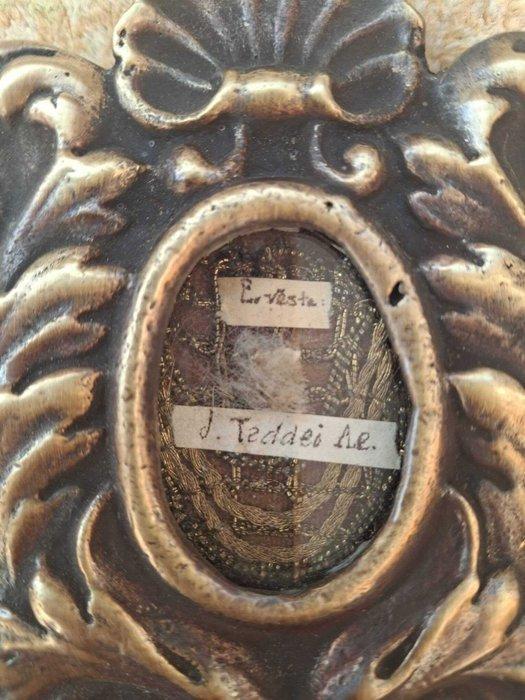 Monstrans - Brons, Glas, Textiel - 1850-1900 - Reliekhouder, Antiek en Kunst, Kunst | Niet-Westerse kunst