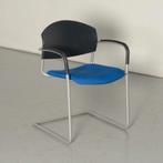 Drabert vergaderstoel, blauw, sledeframe, Huis en Inrichting, Stoelen, Ophalen of Verzenden, Gebruikt
